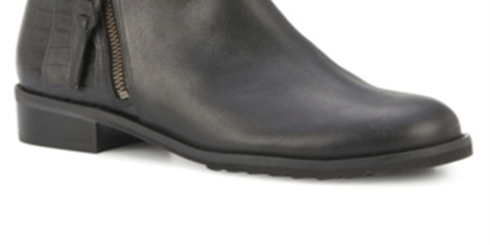 Walking Cradles Women's Kason Bootie Shoes Black Size 8.5 WW (EE)