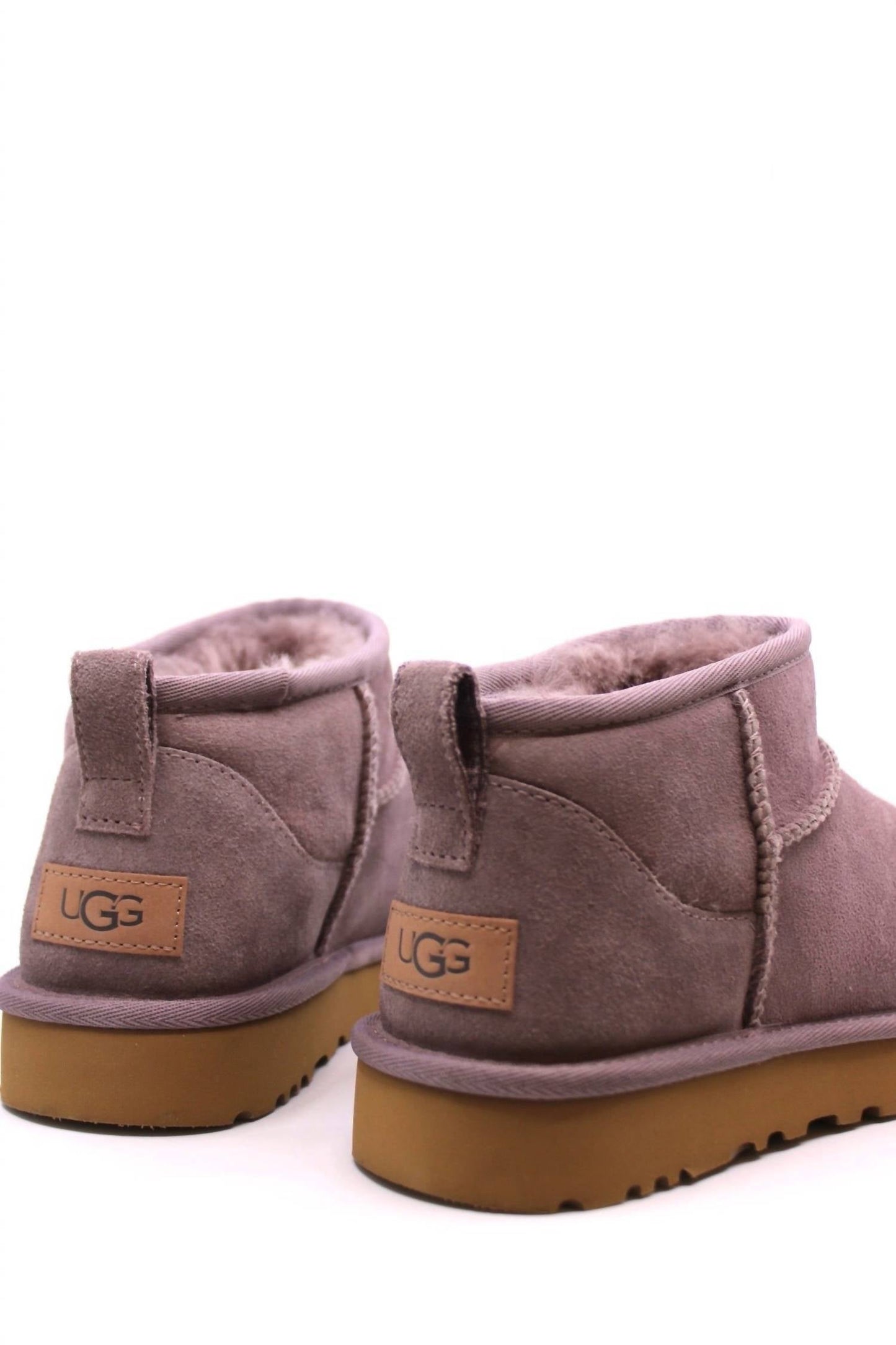 Ugg - महिला क्लासिक अल्ट्रा मिनी