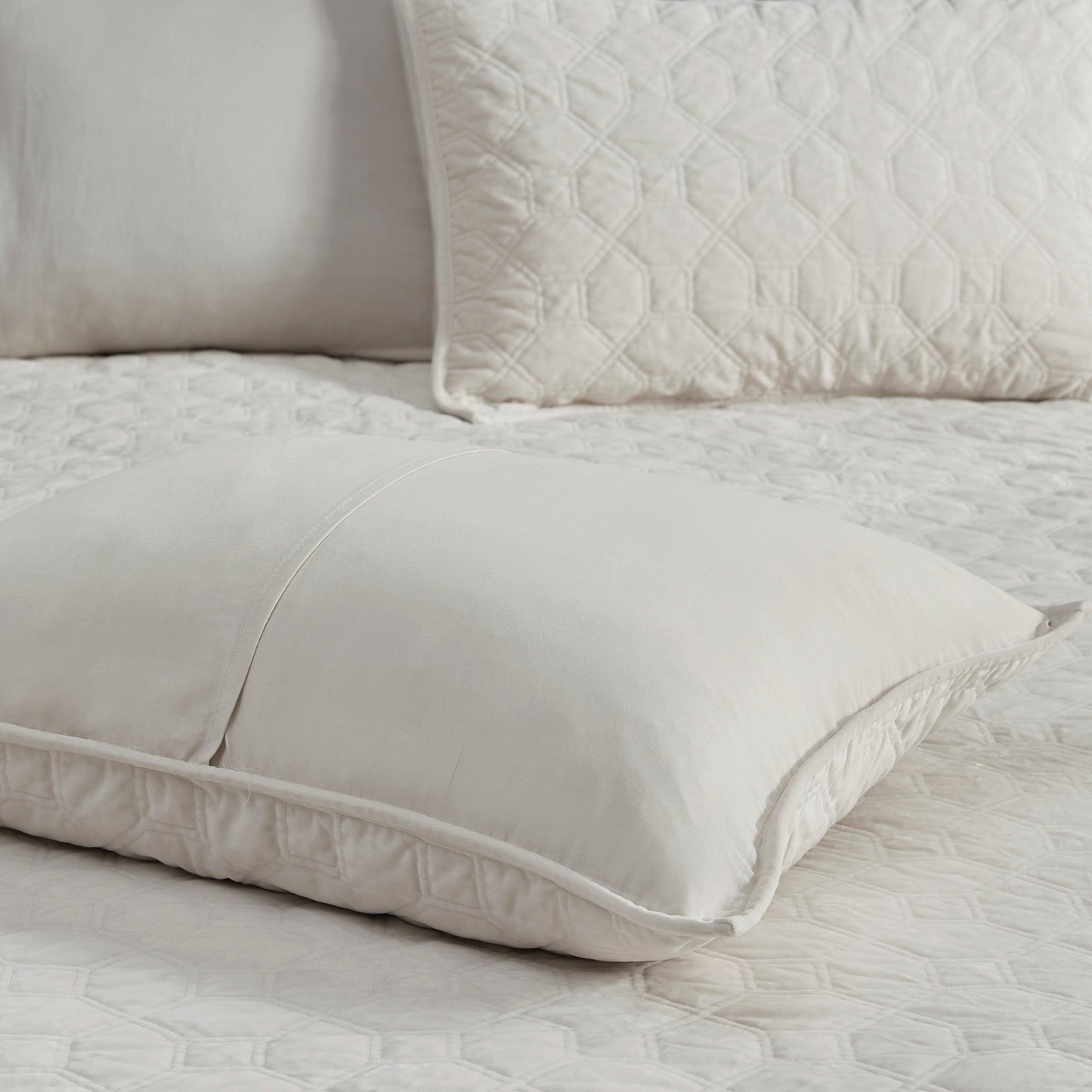 3 Piece Velvet Quilt Set Ivory Full/Queen