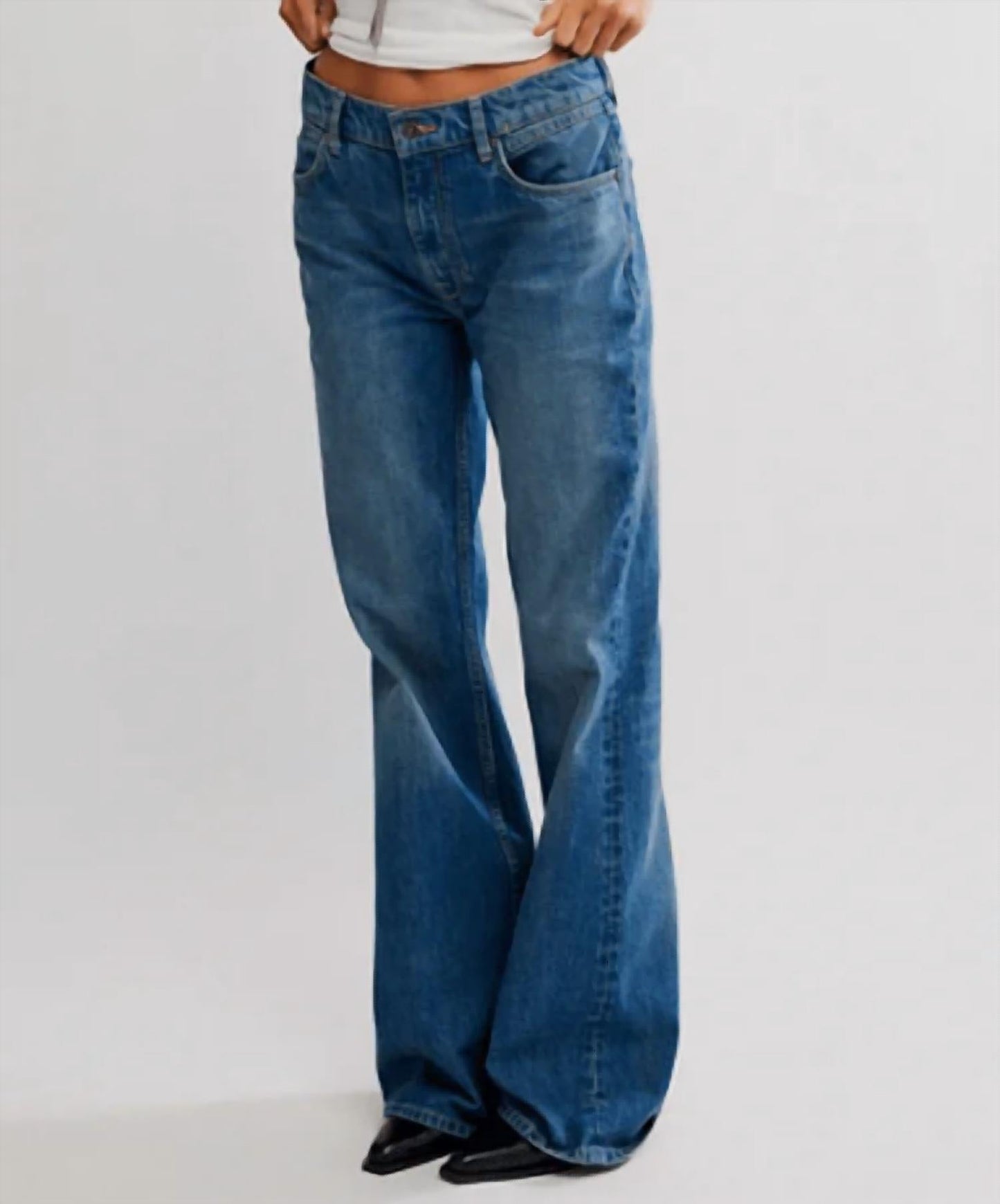 Free People - West Coast Relaxed Jean