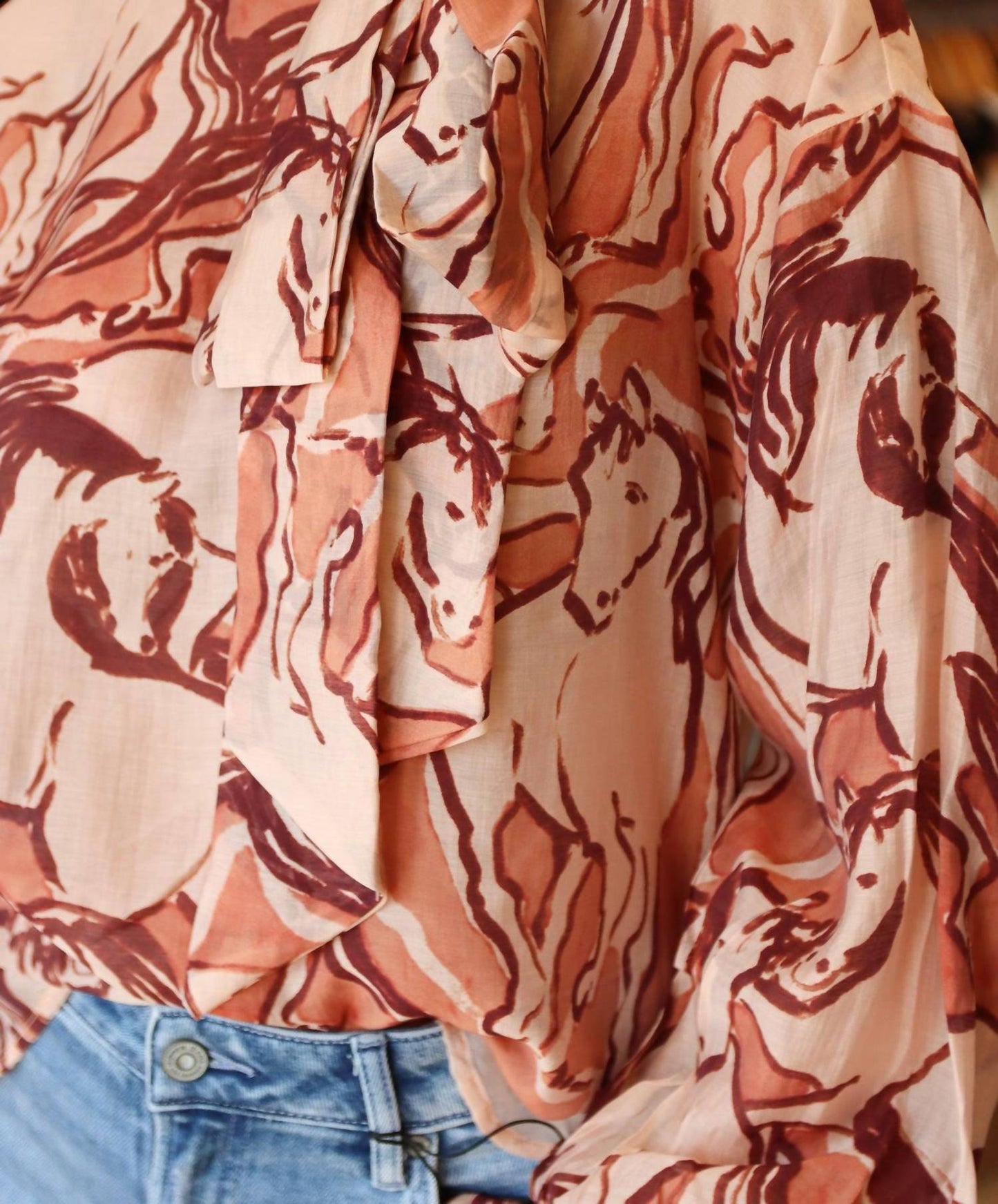 Steve Madden - Sutton Horse Abstract With Bow Top