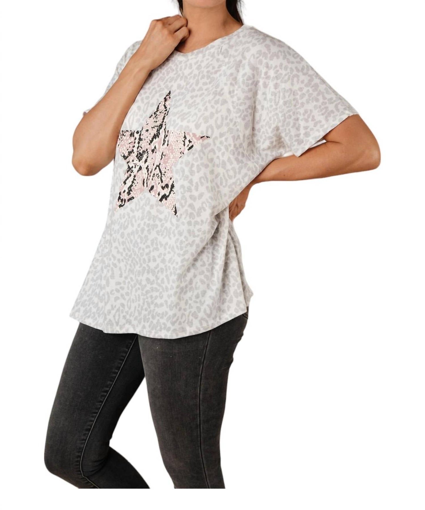 143 Story - Star Of The Animal Show Top