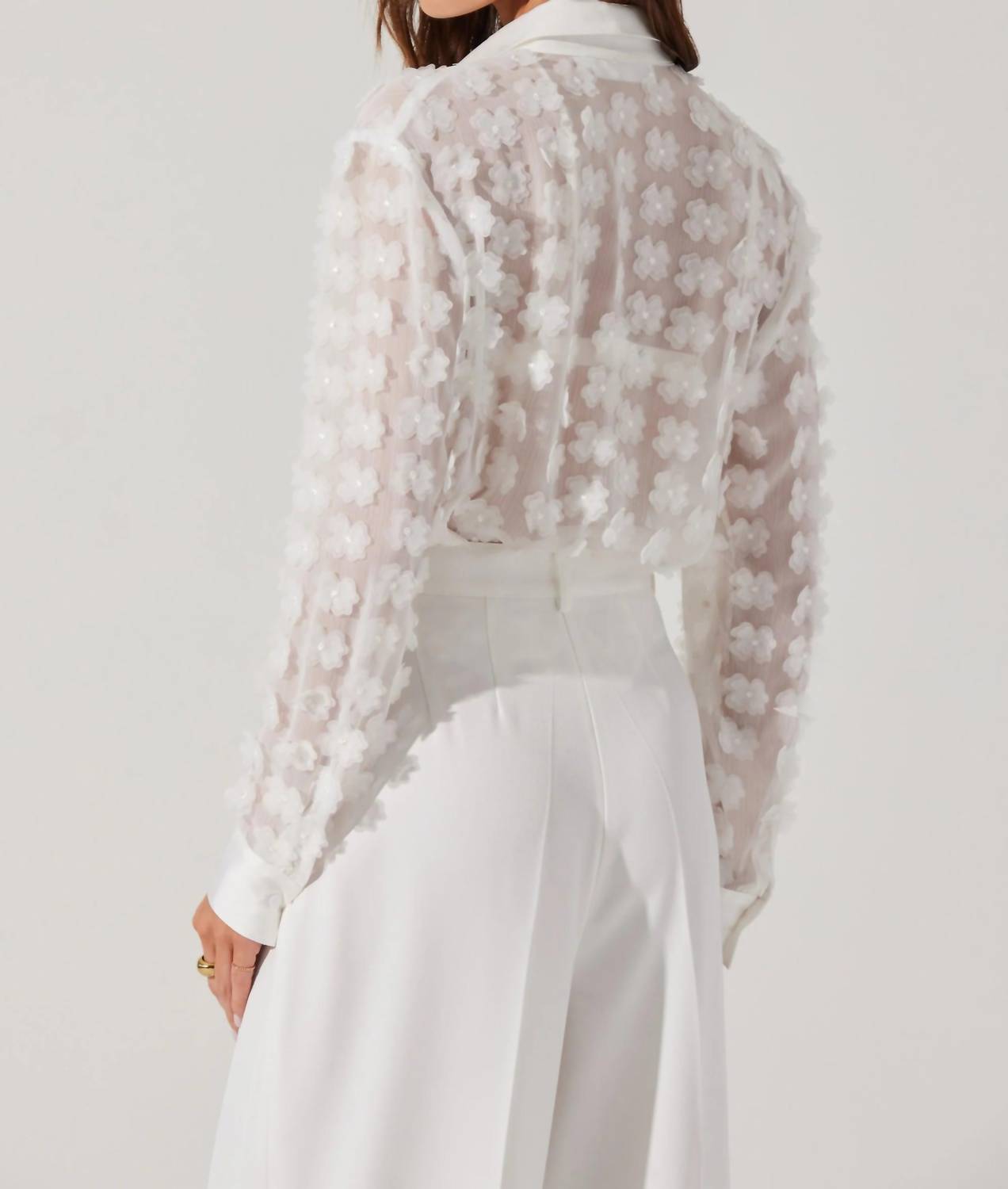 Astr - Ioannis 3D Floral Appliqué Shirt