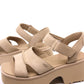 Ugg - महिलाओं के लिए न्यू हाइट्स एंकल स्ट्रैप सैंडल