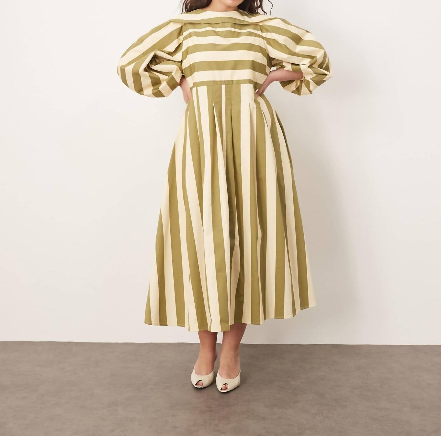 Arrange - Curve Full Pleat Striped Midi Dress