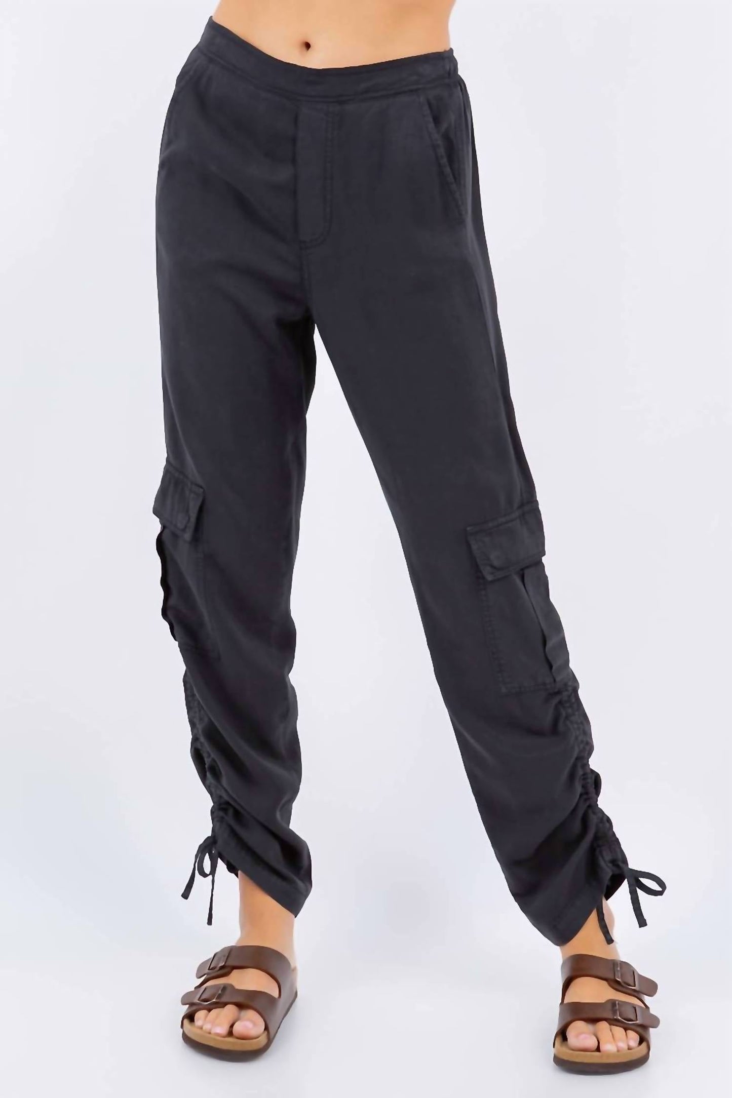Paparazzi - Women's Cinched Cargo Pant