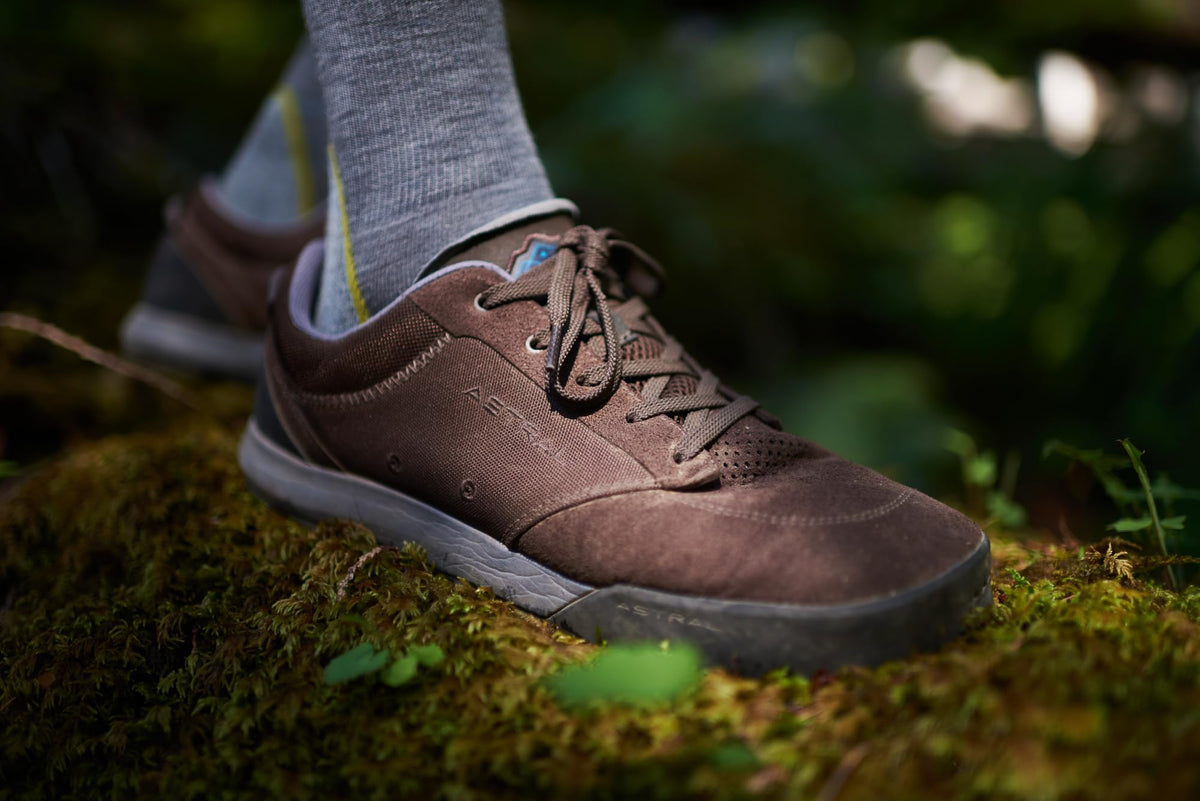 astral-rover-mens-basalt-black-shoes