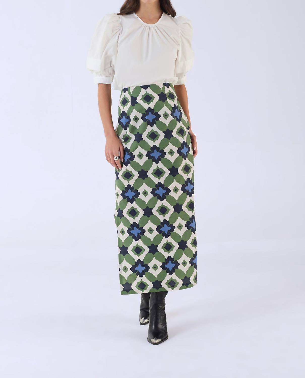 Beyond By Vera - Lily Puff Sleeve Top