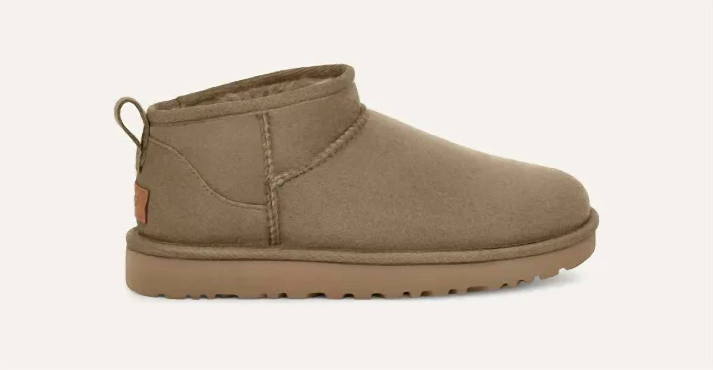 Ugg - विमेंस क्लासिक अल्ट्रा मिनी बूट्स