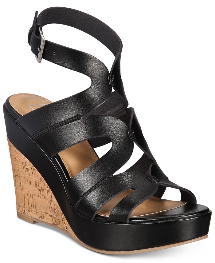 Material Girl Women's Betssy Leather Open Toe Casual Platform Sandals Black Size 7 M