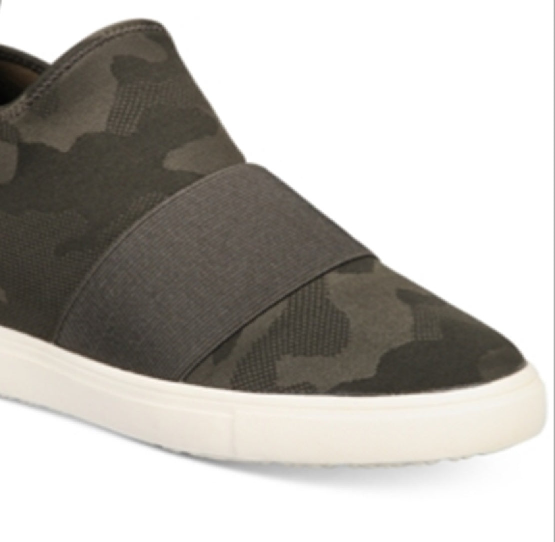 Material Girl Women's Quila Camouflage Banded Fashion Sneakers Green Size 5 M