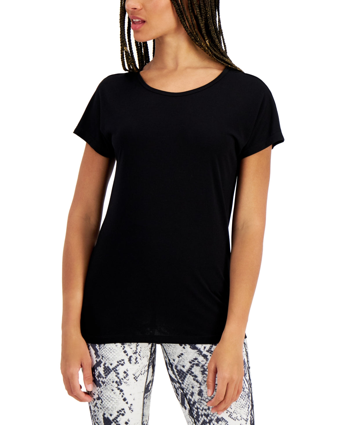 ID Ideology Women's Scoop Neck T-Shirt Black Size Medium
