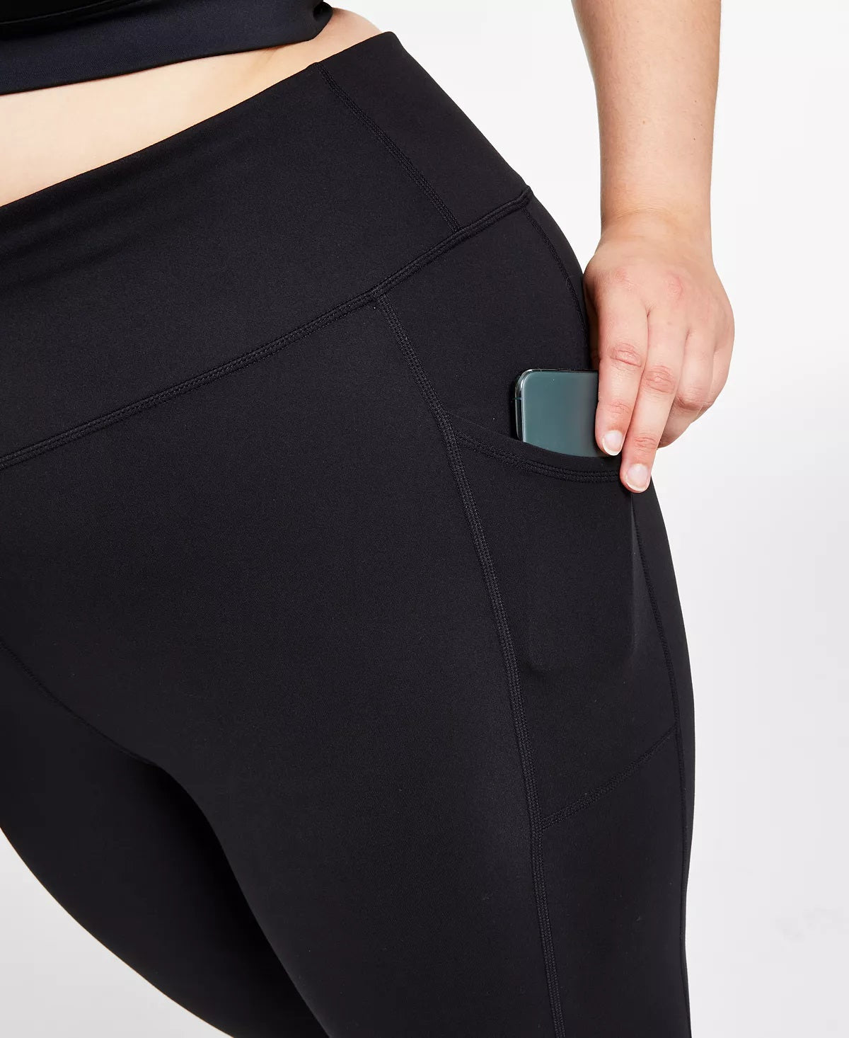 ID Ideology Women's Compression High-Waist Side-Pocket 7/8 Length Leggings Black Size M