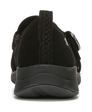 Bzees Women's Indigo Slip On Sneaker Black Size 7 M