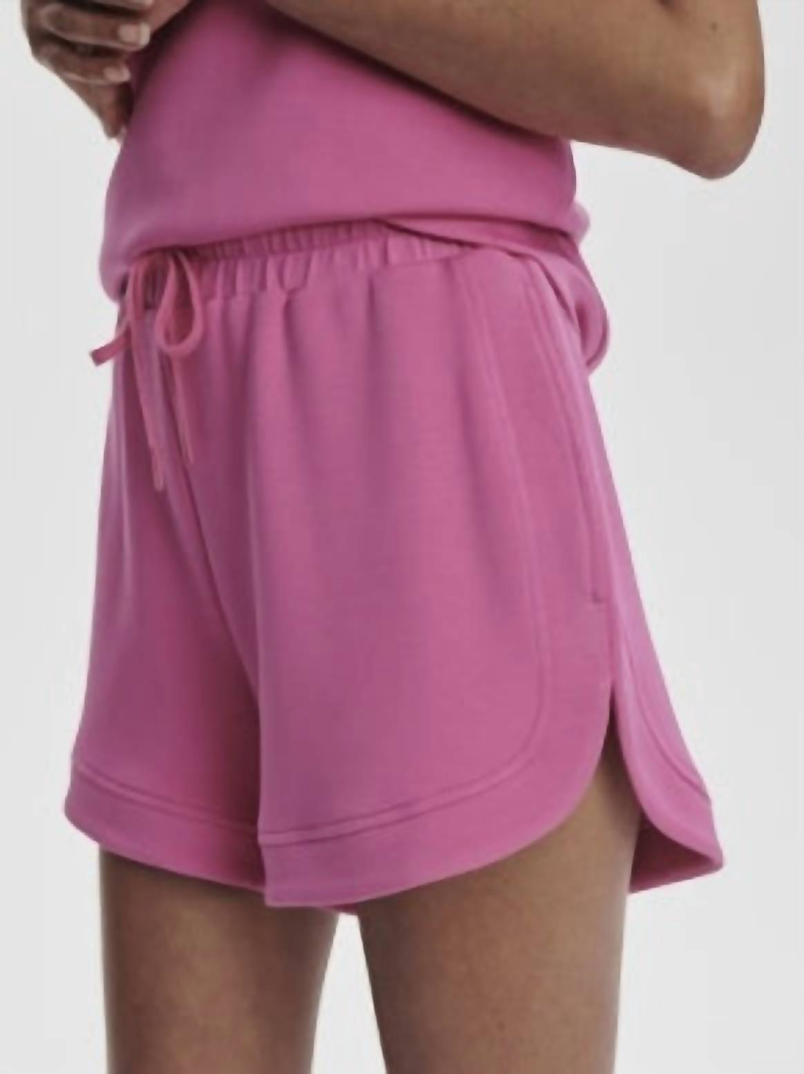 Varley - Ollie High Rise Short