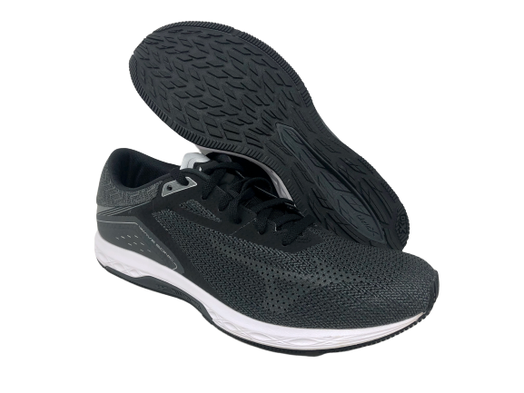 Mizuno महिलाओं के वेव सोनिक रनिंग शूज़ ब्लैक/आयरन गेट/सिल्वर साइज़ 6 B(M) यूएस