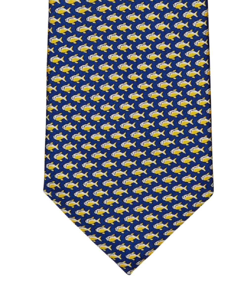 Tommy Hilfiger Men's Falmouth Classic Fish Print Silk Tie Blue Size Regular