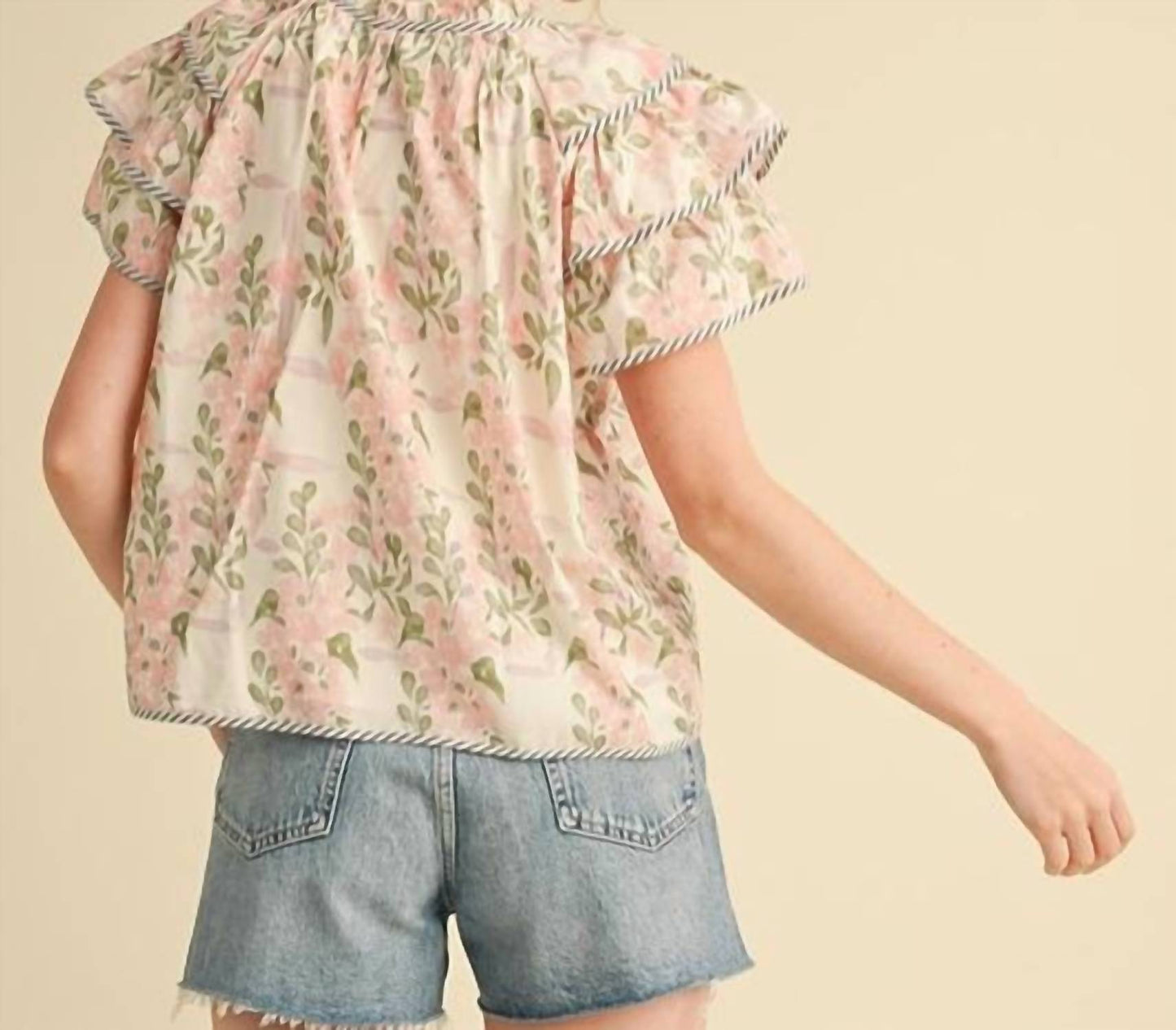 Merci - Flutter Sleeve Top