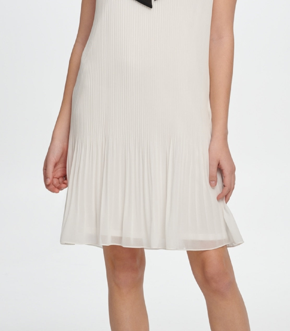 DKNY Women's Sleeveless Pleated Tie Neck Shift Dress White Size 4