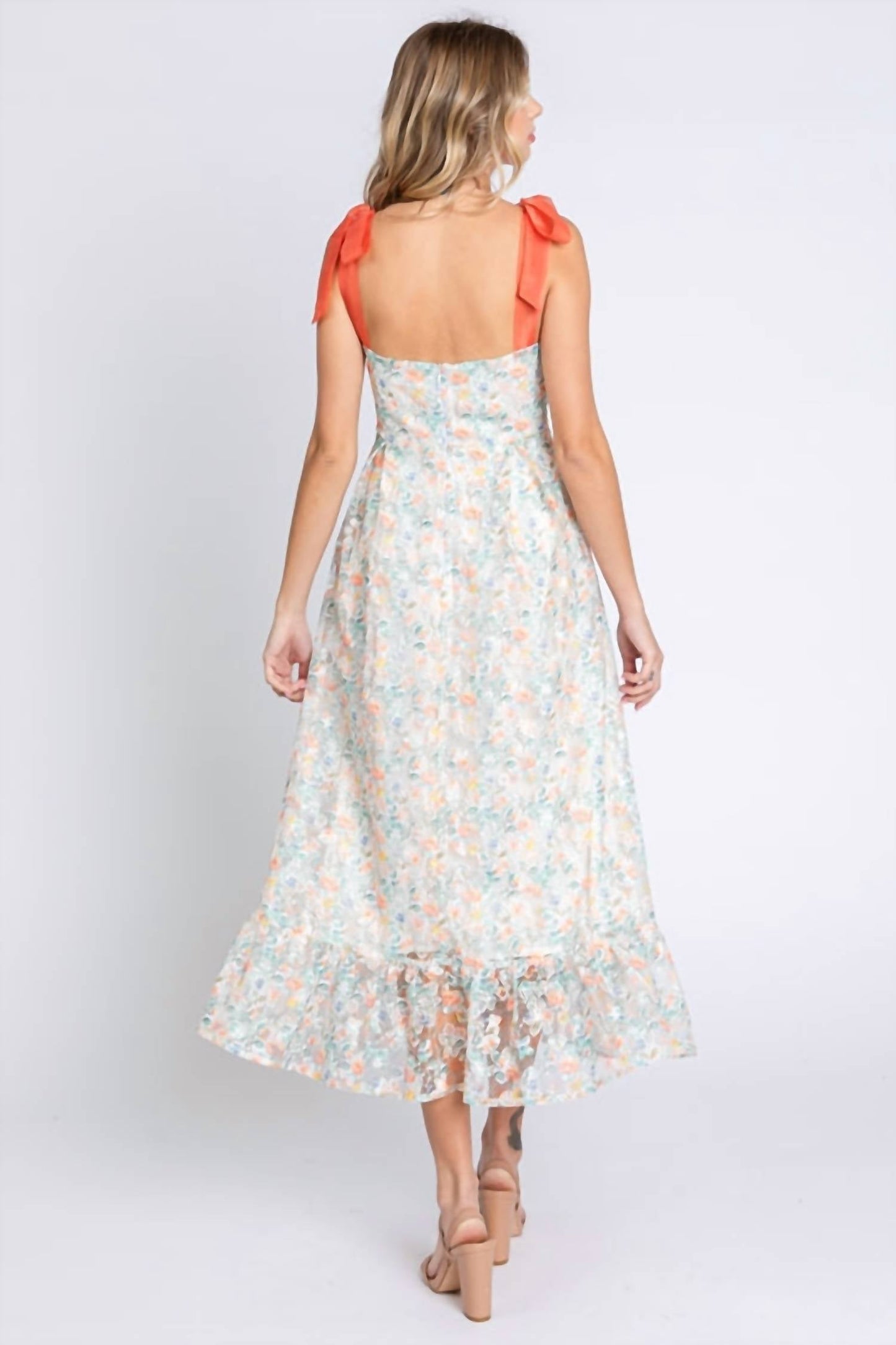 Lovelo - Floral Embroidered Midi Dress