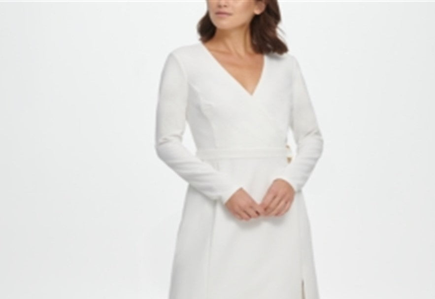 DKNY महिलाओं के लिए वी नेक फ़ॉक्स रैप डी रिंग फिट एंड फ्लेयर ड्रेस, सफ़ेद, साइज़ 10