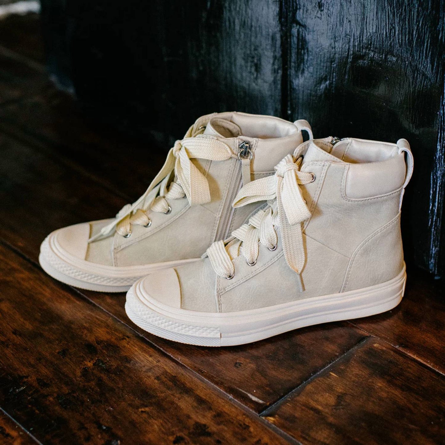 Yellowbox - Women's Valter Sneaker