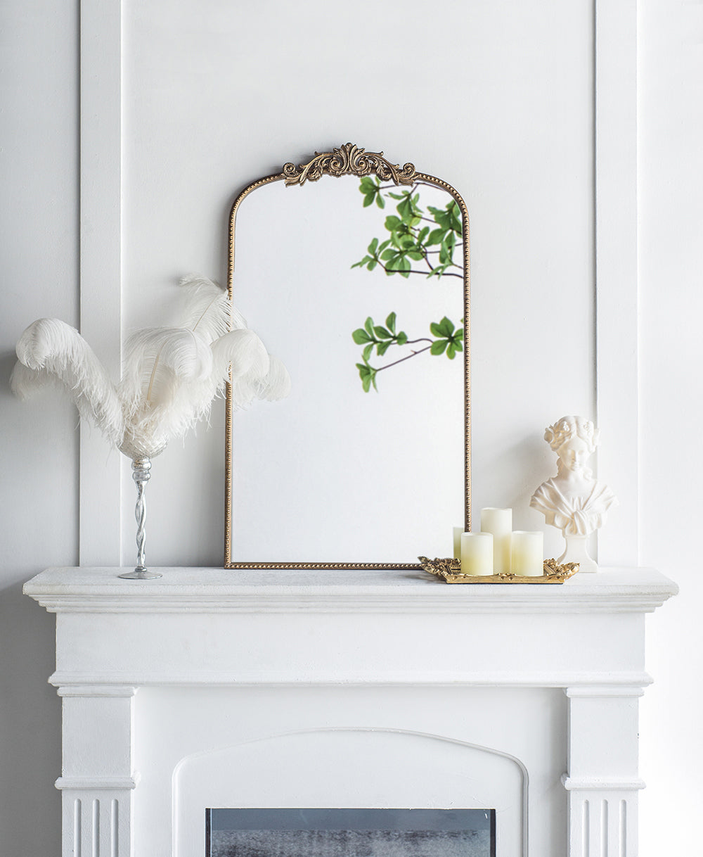 The Aurelia Mirror