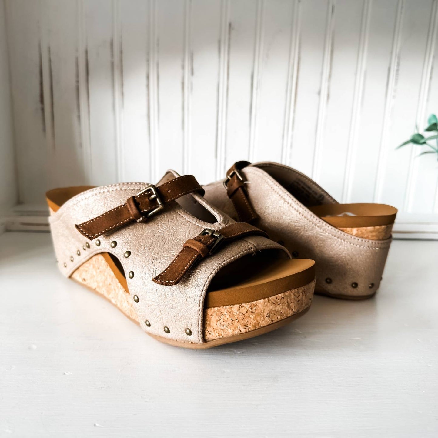 Very G - Women's Bellevue Wedge Sandals