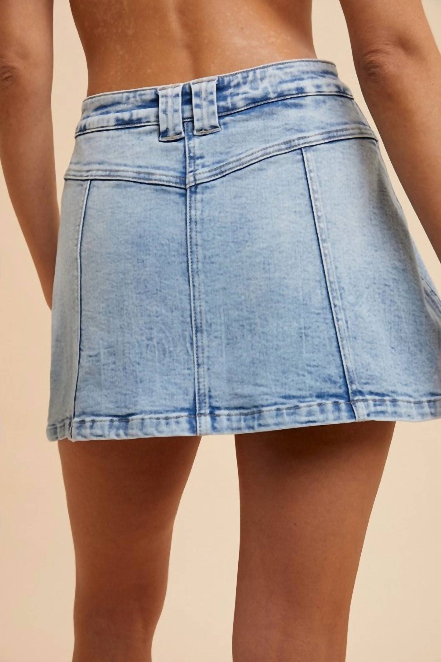 Anniewear - Katelyn Button Mini Skort