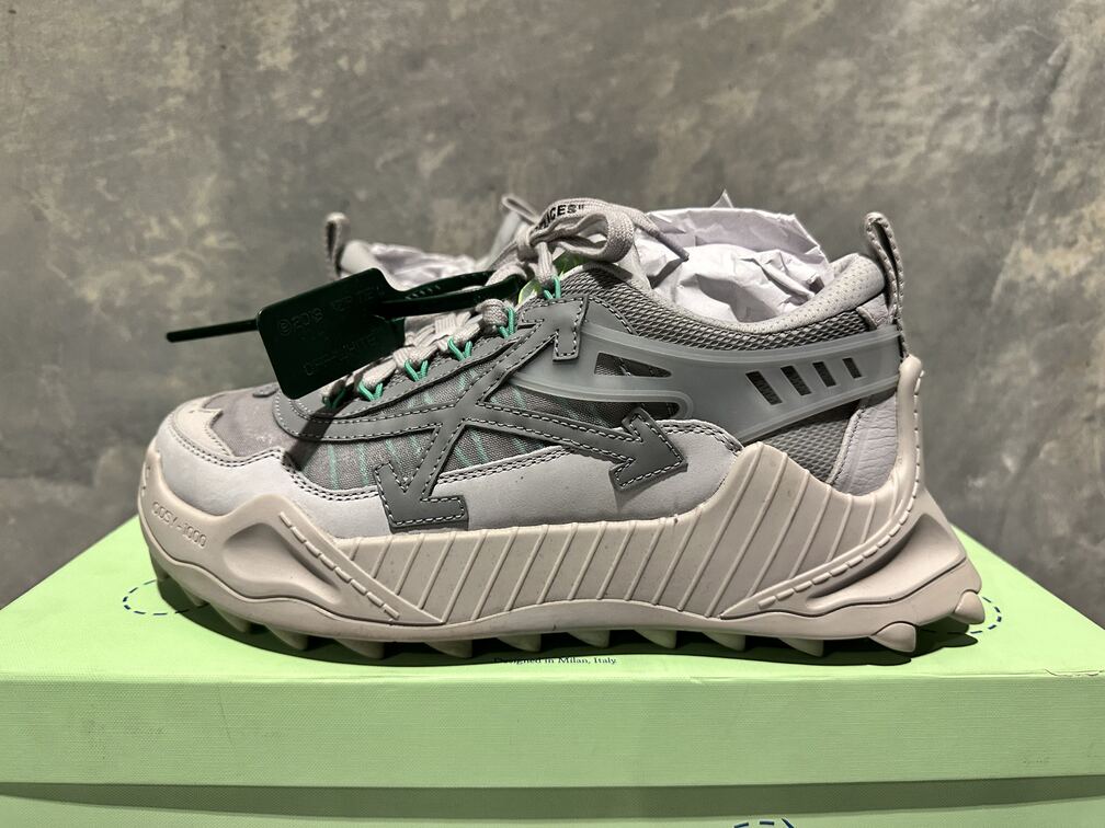 Off-White Men's Odsy 1000 Low Top Sneakers Gray Size 11