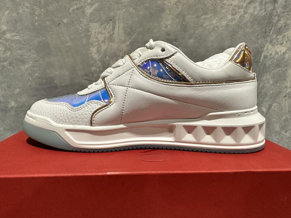Valentino Garavani Women's One Stud Holographic Sneaker In Iridescent White Size 7