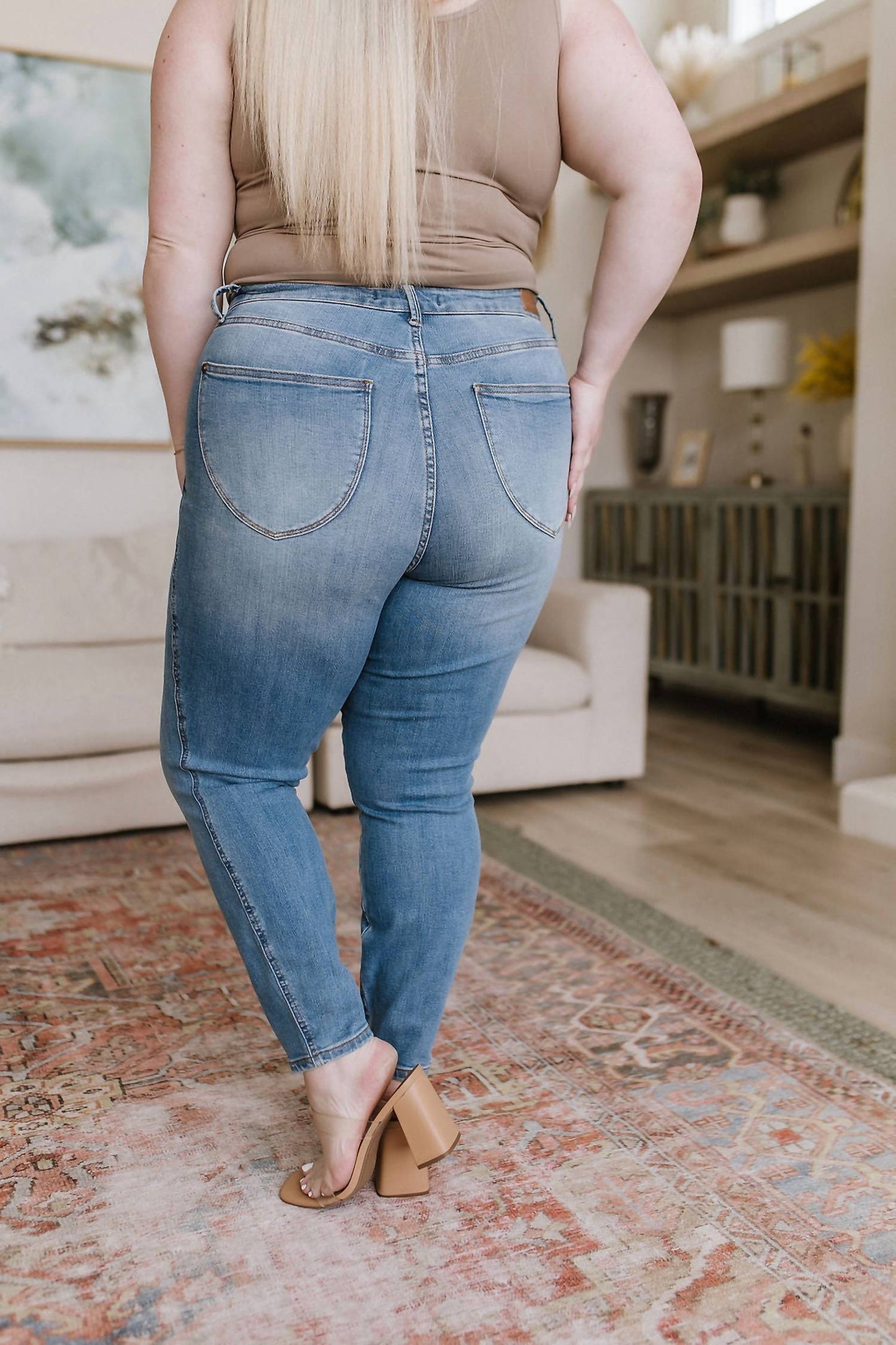 Judy Blue - High Rise Control Top Shield Pocket Skinny Jeans