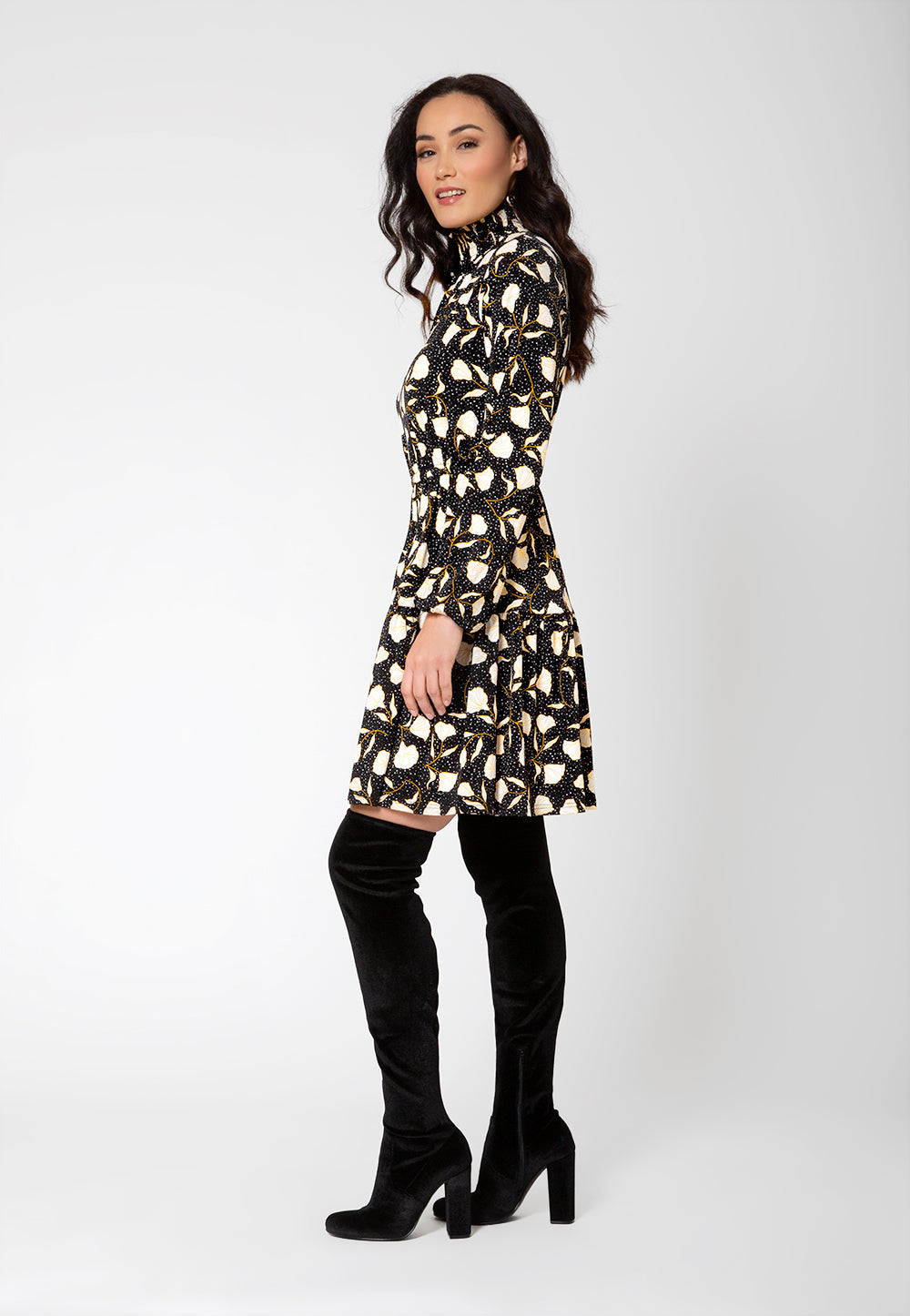 Leota Women's Long Sleeve Olive Boho Tiered Jersey Dress Black