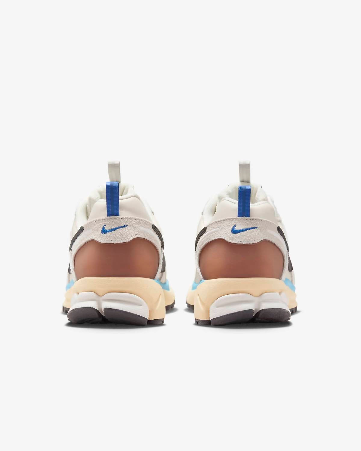 Nike - Women's Zoom Vomero 5 Premium Sneaker
