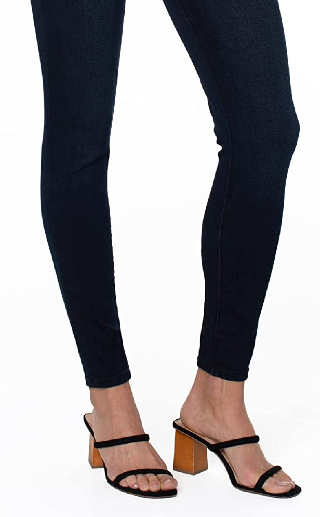 Jessica Simpson Women's Kiss Me Super Skinny Jean Blue Size 32 S