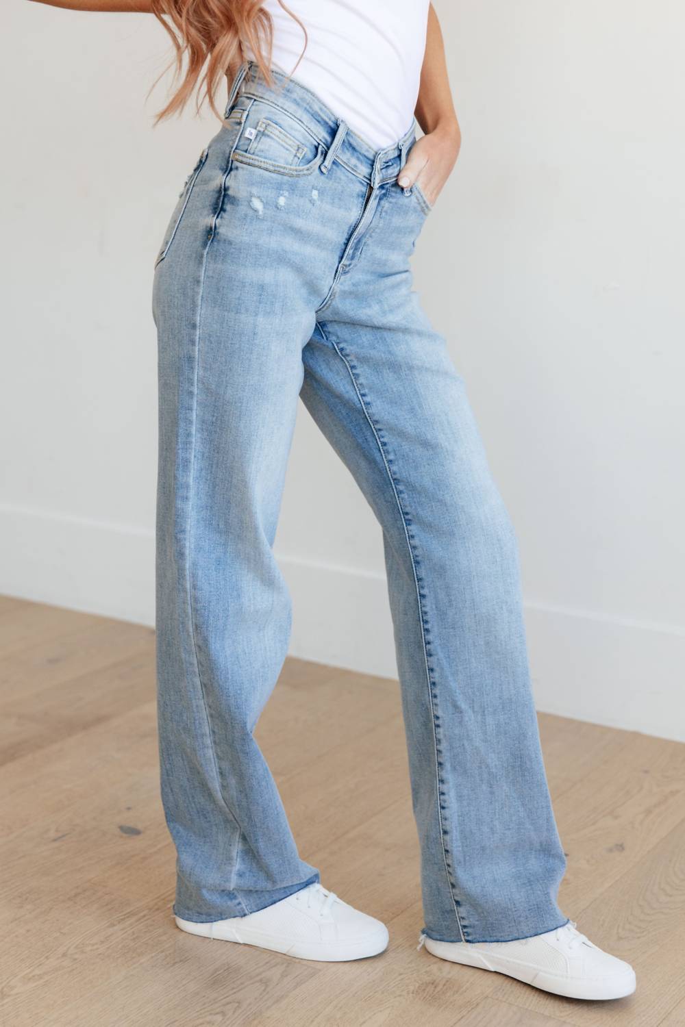 Judy Blue - High Rise V Front Waistband Straight Leg Raw Hem Jeans