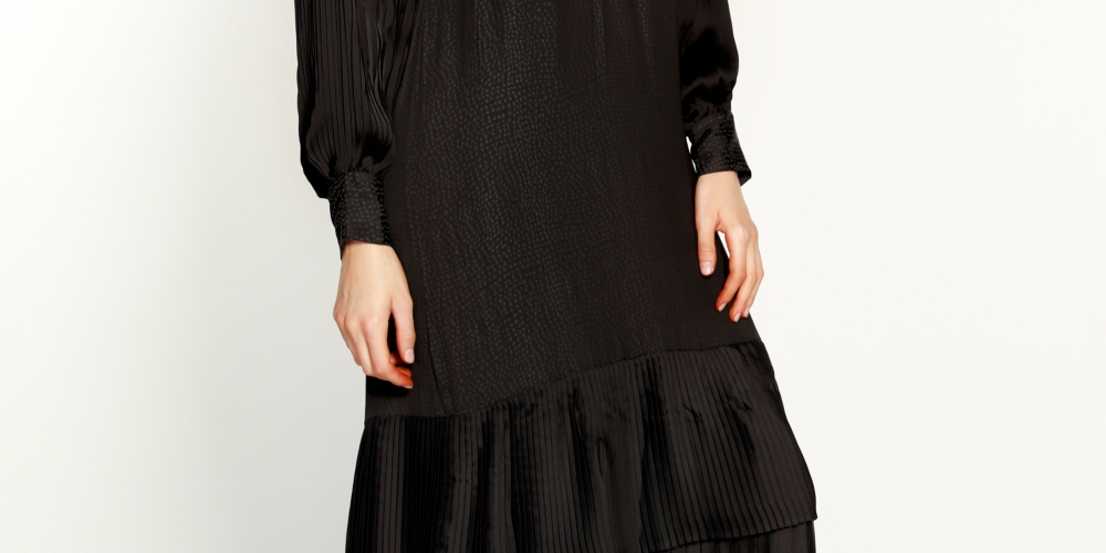 Belldini Women's Pleated Ruffle Midi Dress Black Size Small