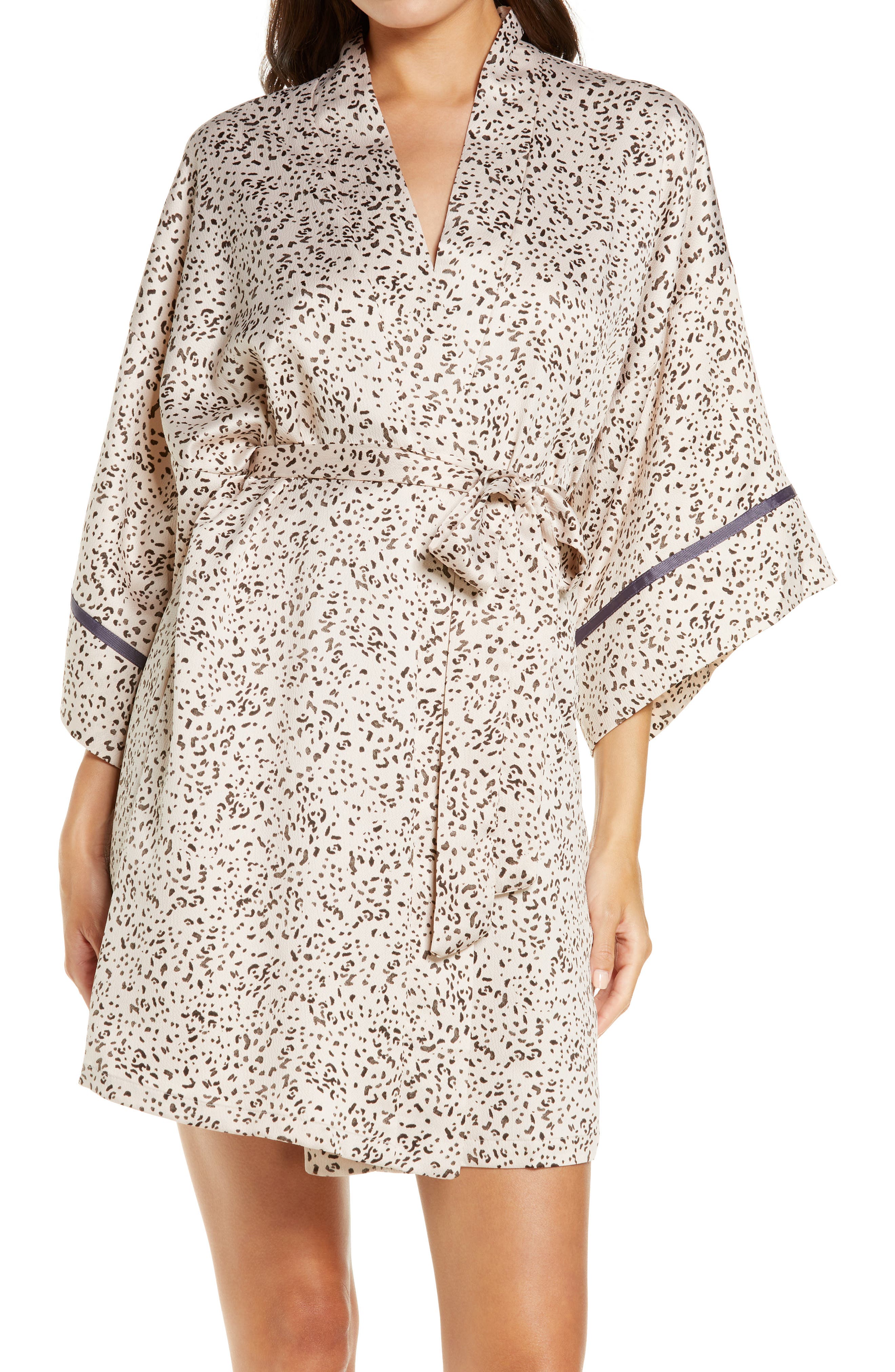leopard-print-lightweight-wrap-x-small