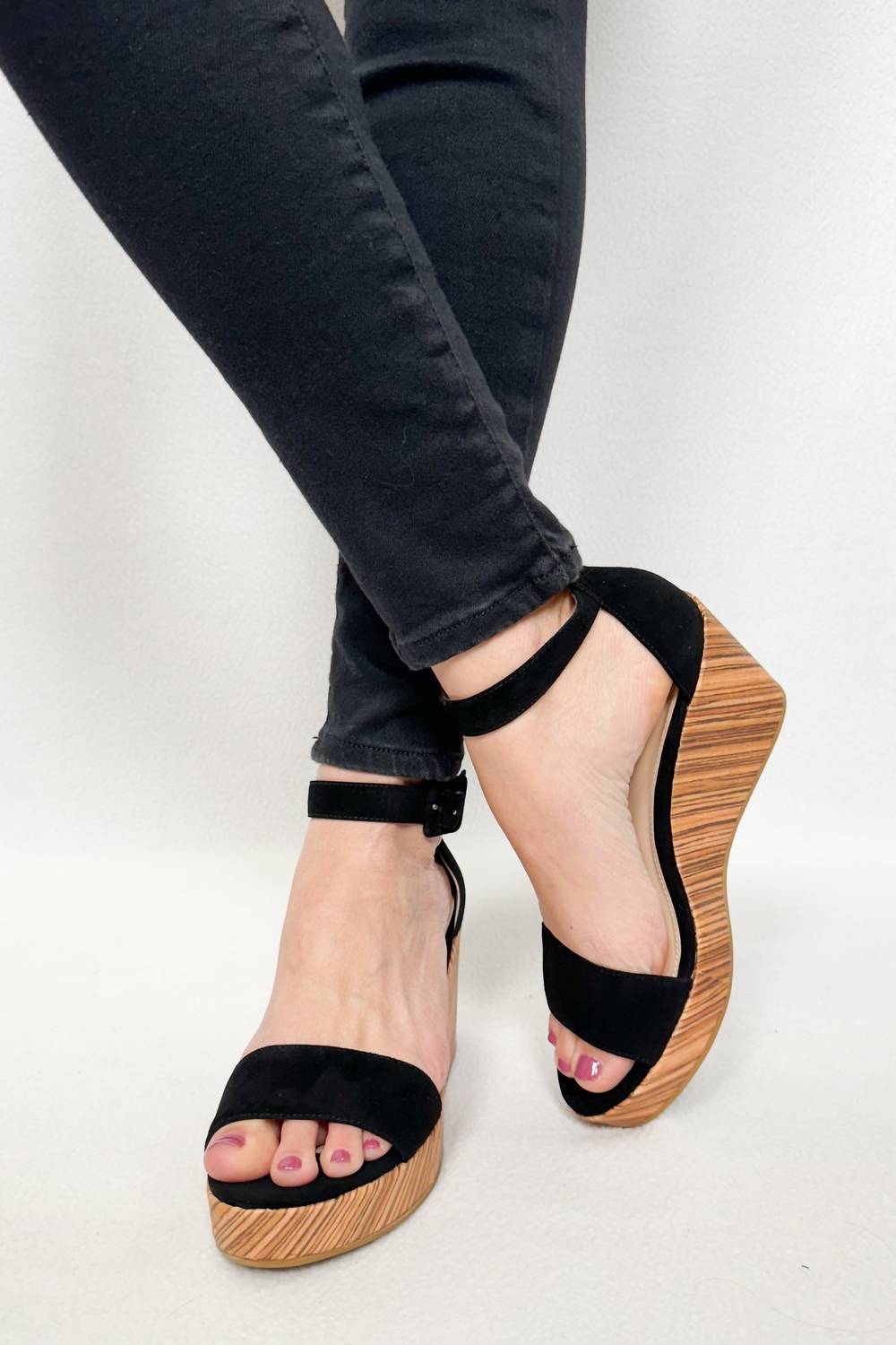 Pelle Moda - Witten Sandal