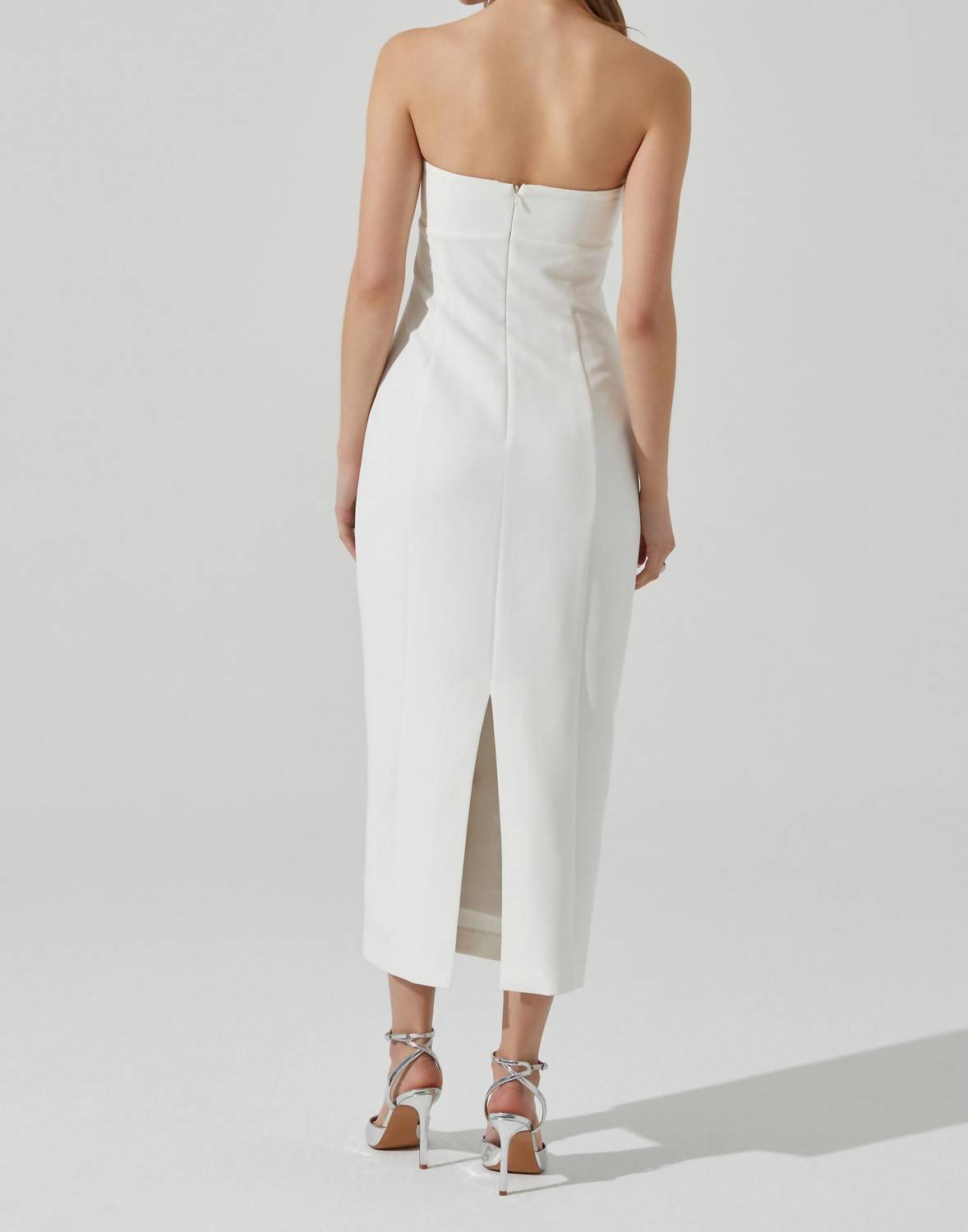 Astr - Camryn Embellished Midi Dress