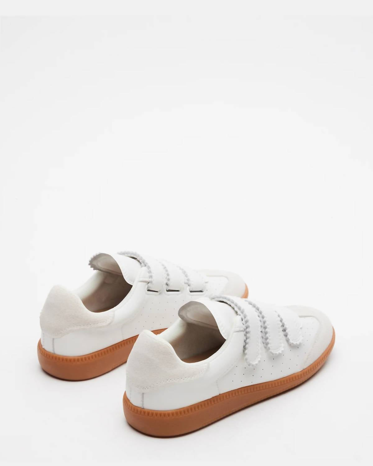 steve-madden-womens-momentum-low-top-sneaker