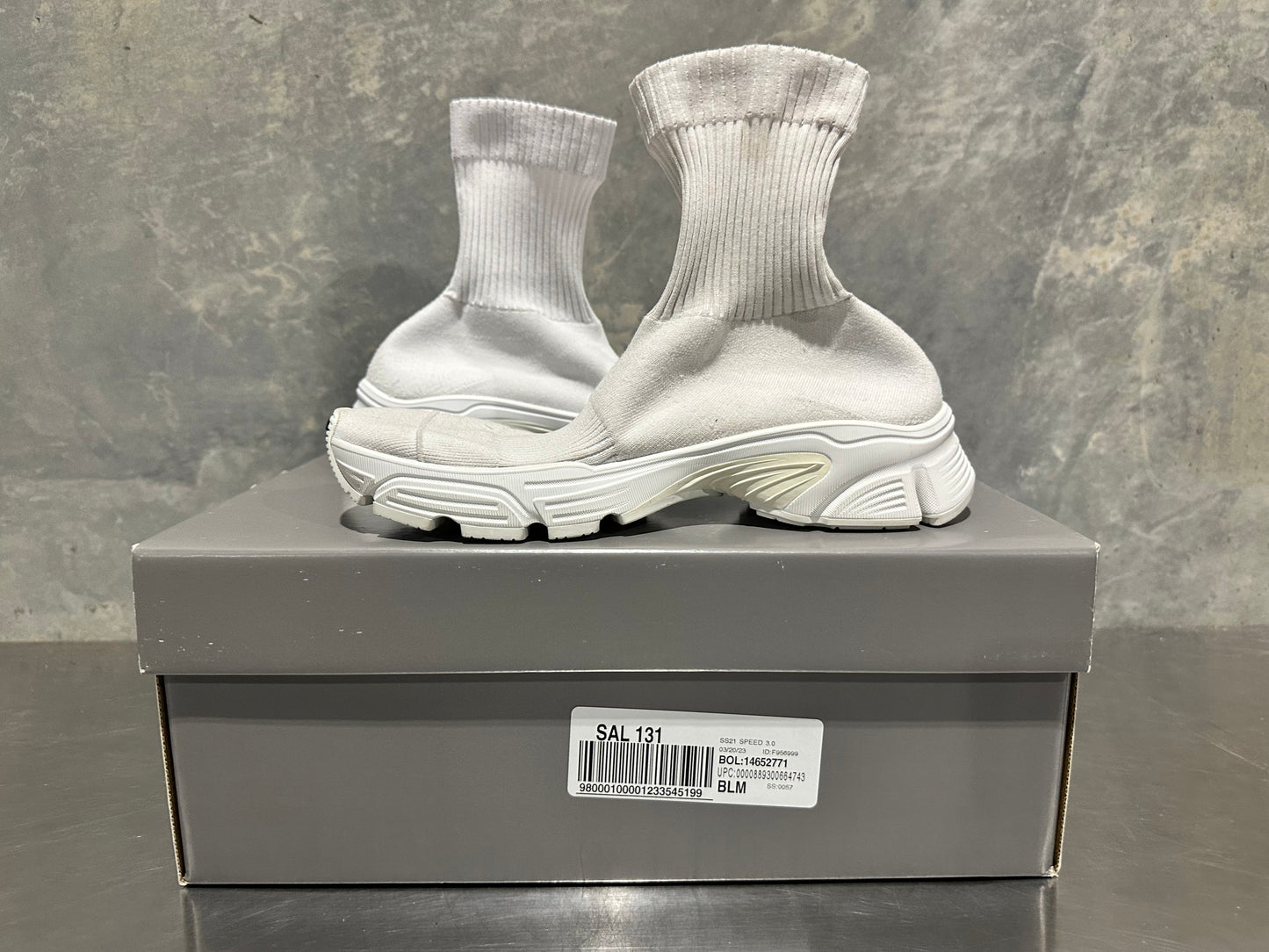 Balenciaga Women's Speed 3.0 निट सॉक स्नीकर्स व्हाइट साइज़ 9