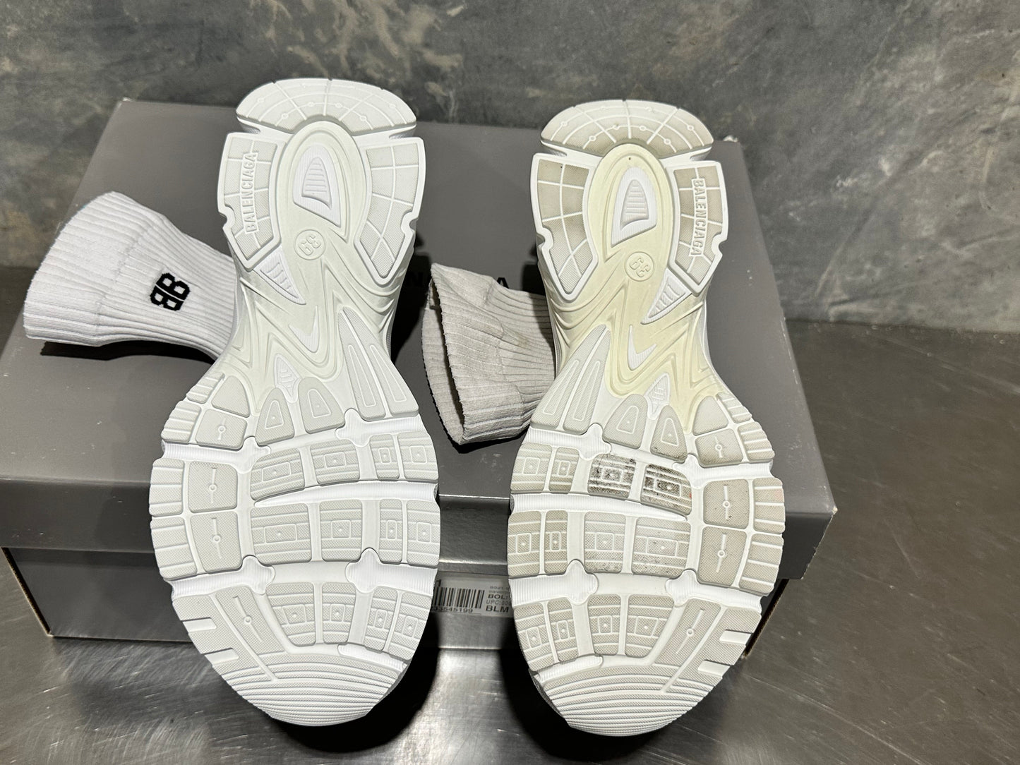 Balenciaga Women's Speed 3.0 निट सॉक स्नीकर्स व्हाइट साइज़ 9