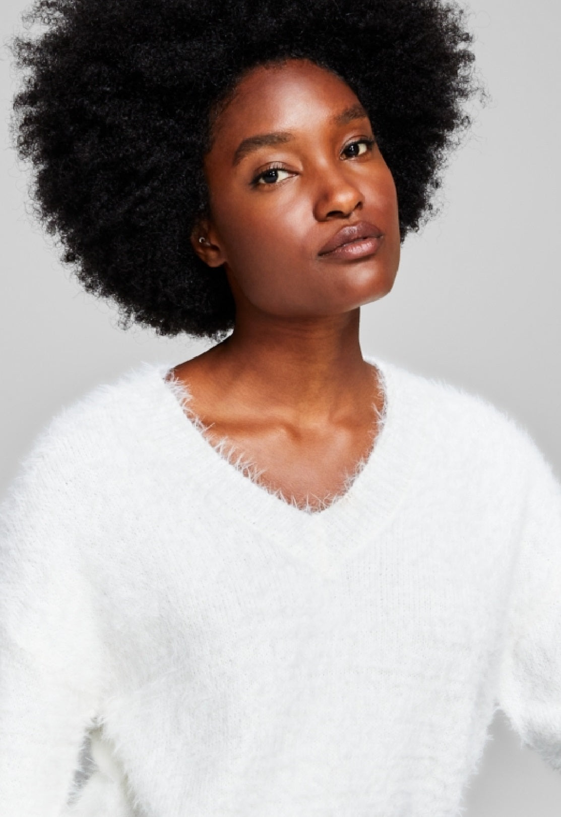 And Now This Women's V Neck Long-Sleeve Eyelash Sweater White Size Small