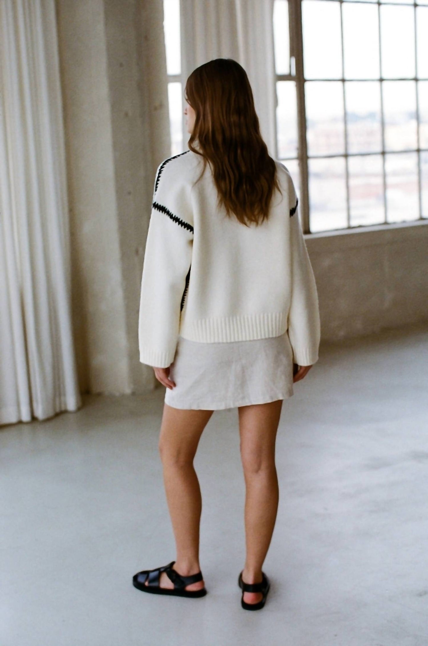 A.Ren - Crewneck Sweater With Side Stitching
