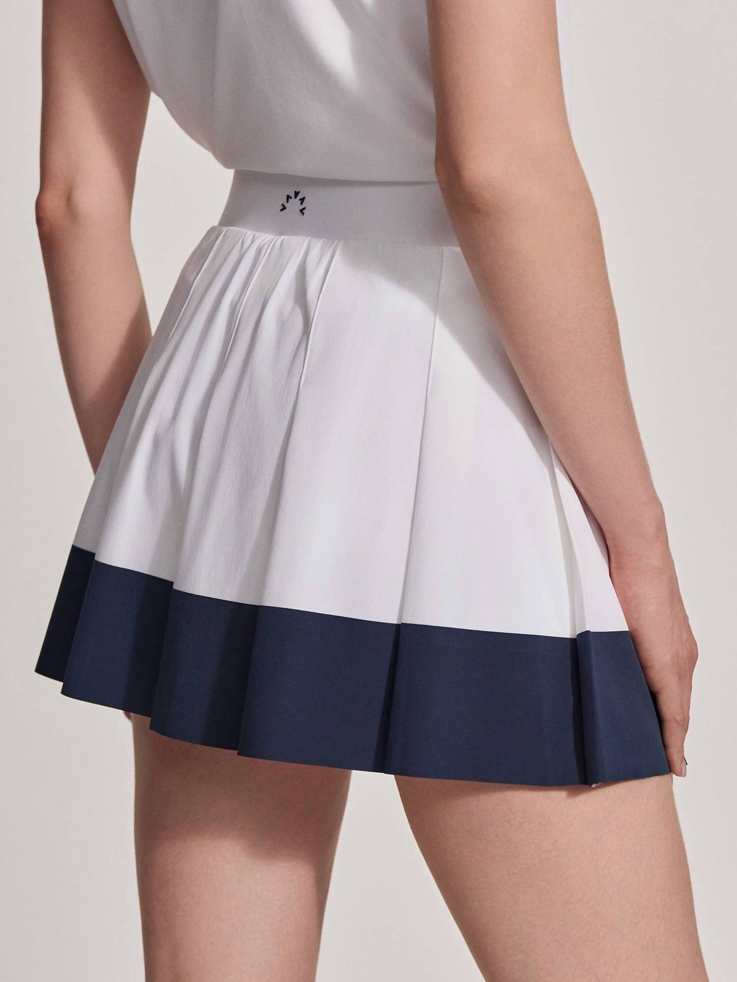 Varley - Chase High Rise Skort 14.5"