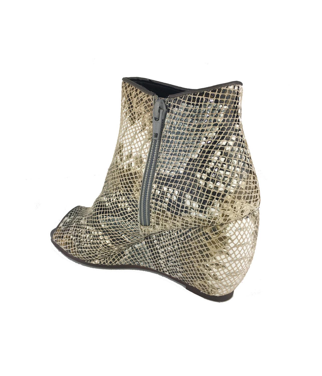 Naughty Monkey - Women's Kuda Wedge