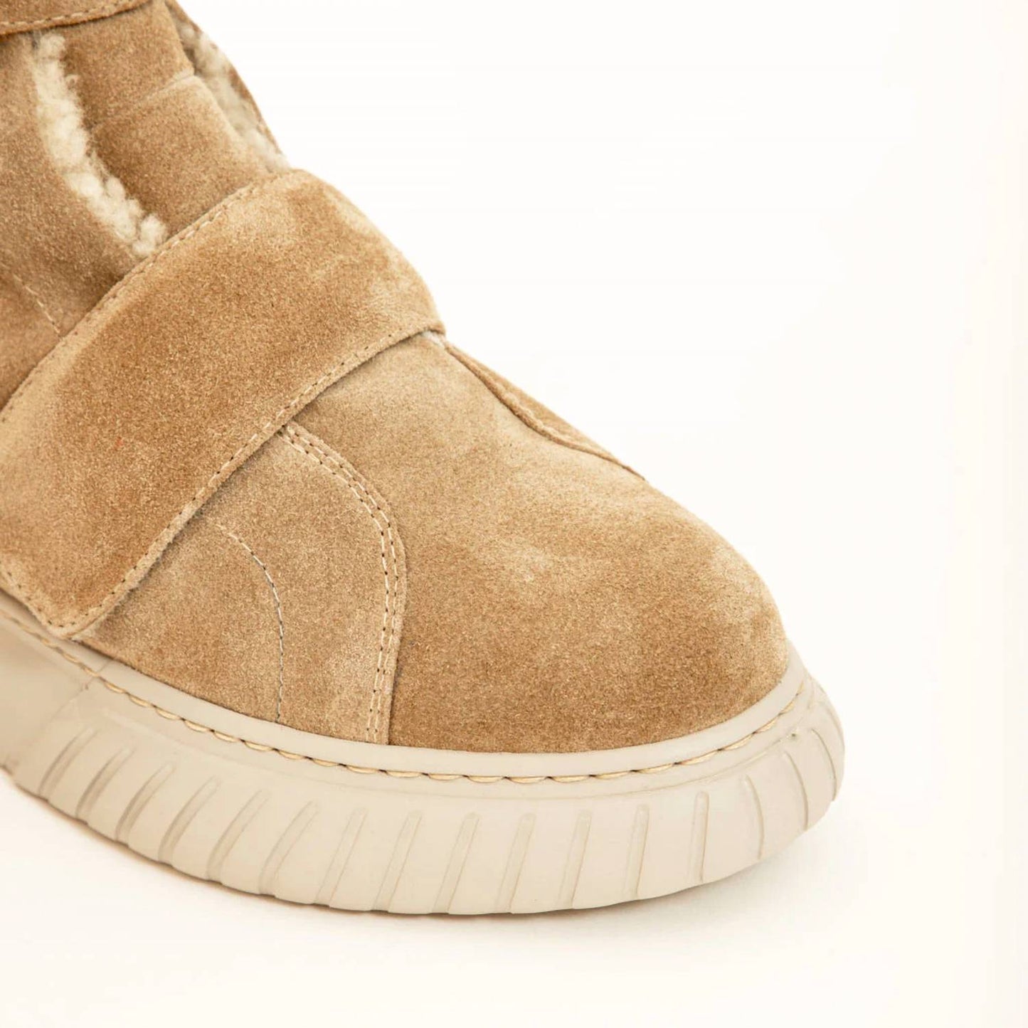 Andia Fora - WOMEN'S THALIA MONTANE SHEARLING BOOT