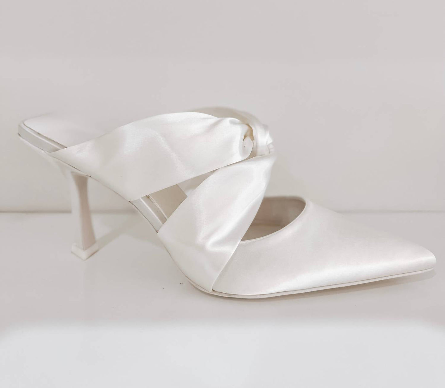 Jeffrey Campbell - Women's Tied Up Sandal