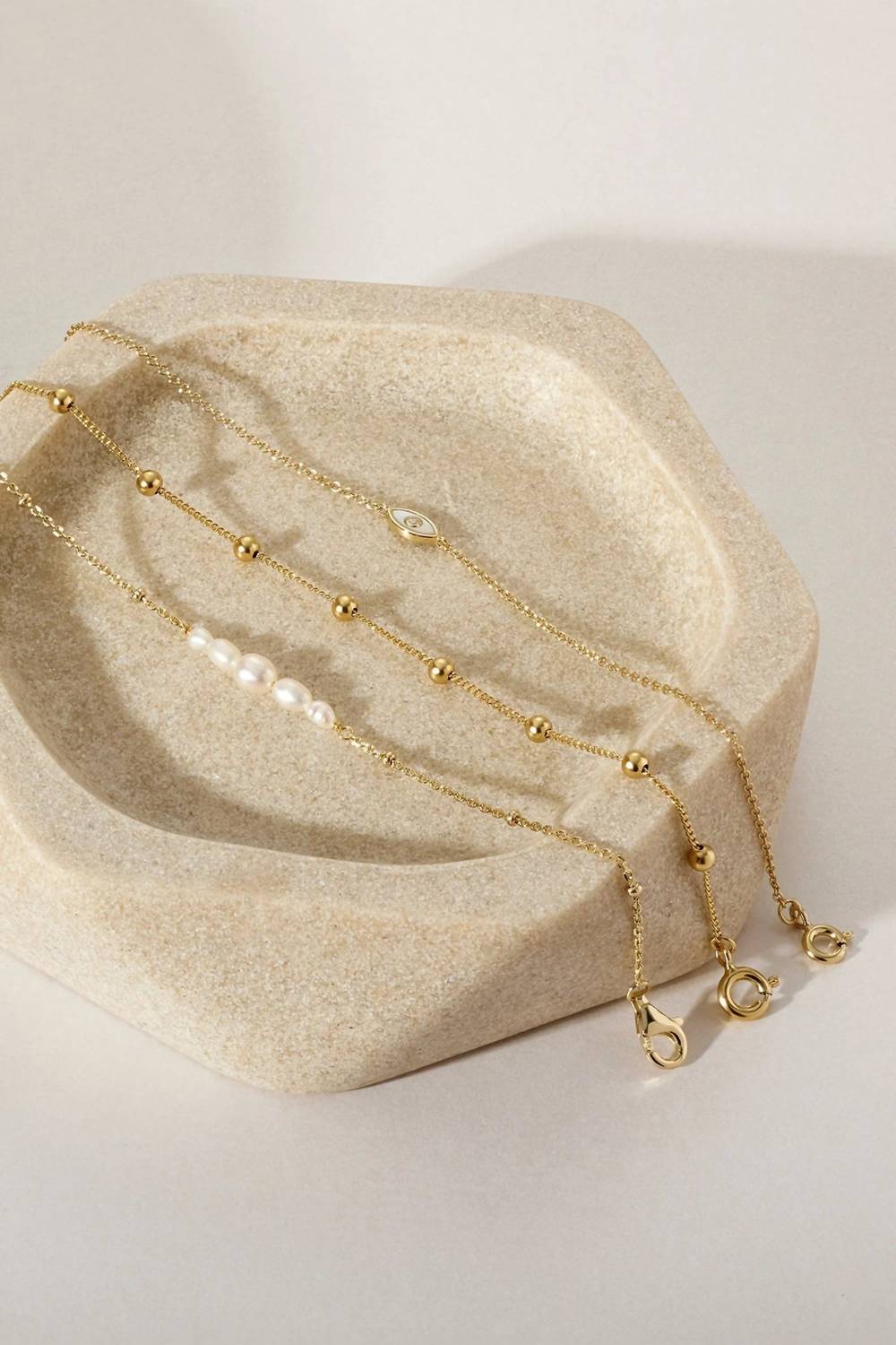 Eklexic - Women's Micro Clustered Pearl & Bead Bracelet